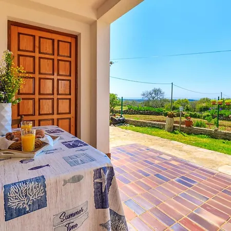 Prázdninový dům Holiday Eufemia Bale